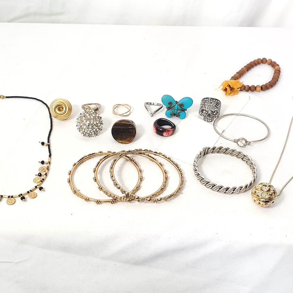 Express Gold and Silver Ring Collection